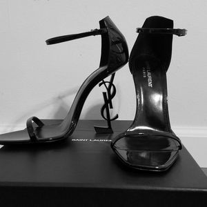 YSL sandal in Patent Leather
